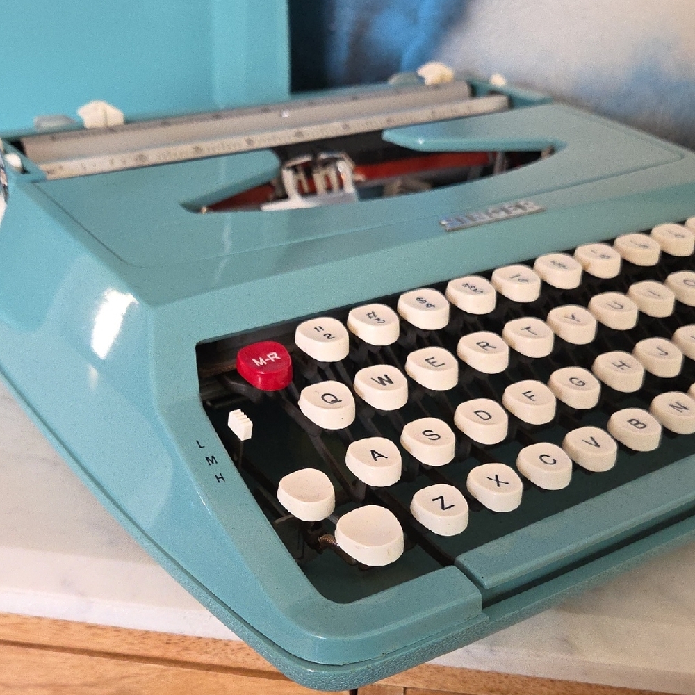 Vintage Style Aqua Manual Typewriter - 197X Singer T.51...England